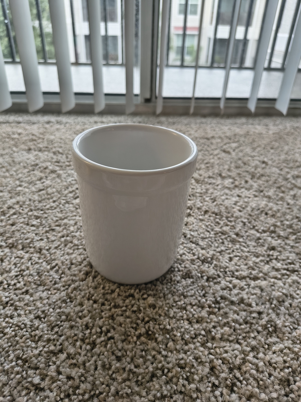 Farberware White Ceramic Utensil Holder